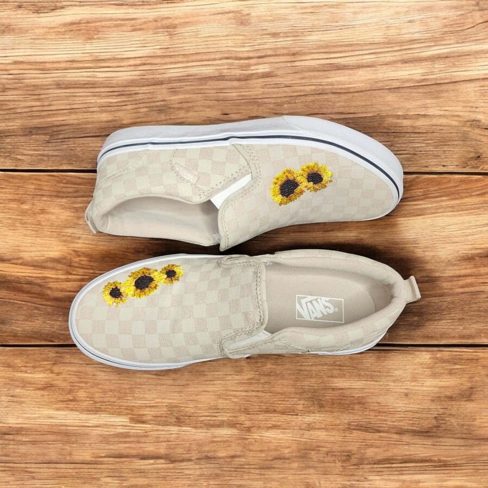 Vans Asher Embroidered Sunflower Tan White Checkered Slip On  Missy Size…